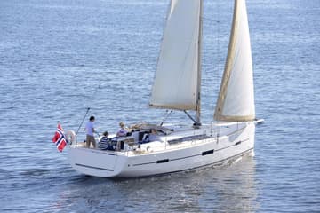 Sailboat ALTAIR available for yacht charter in Montenegro | Yacht4Less