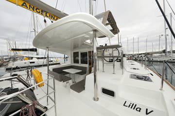 Catamaran Lilla V available for yacht charter in Croatia | Yacht4Less