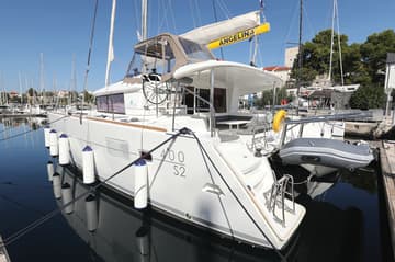 Best Price for a Catamaran Kinga V rental in Croatia | Yacht4Less