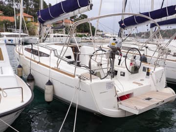 Sailboat Siberia available for yacht charter in Croatia | Yacht4Less