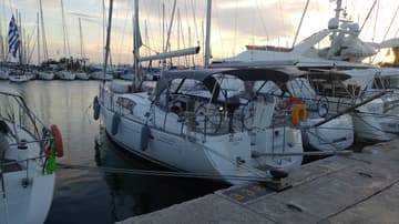 Sailboat Beluga charter rental in Greece | Yacht4Less