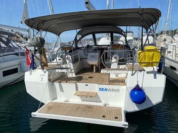 Sailboat Seawave available for yacht charter in Croatia | Yacht4Less