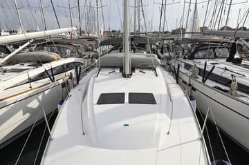 Sailboat Bella III available for yacht charter in Croatia | Yacht4Less
