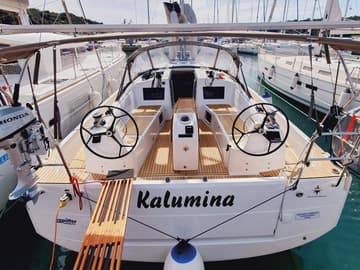 Sailboat Kalumina charter rental in Croatia | Yacht4Less