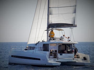 Best Price for a Catamaran MORGOTH rental in French Polynesia | Yacht4Less