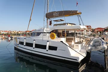 Best Price for a Catamaran Gonggong rental in Croatia | Yacht4Less