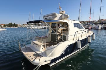 Best Price for a Motorboat Dugi II rental in Croatia | Yacht4Less