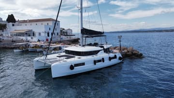 Catamaran Zen available for yacht charter in Greece | Yacht4Less