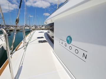 Catamaran Mantra available for yacht charter in Croatia | Yacht4Less