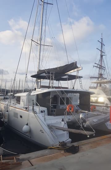 Catamaran Fo's available for yacht charter in Greece | Yacht4Less