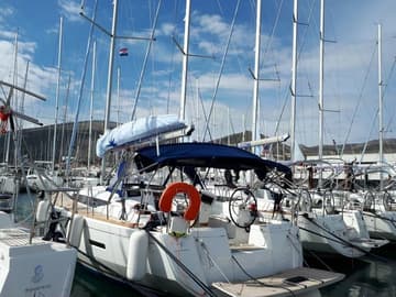 Sailboat Tumbleweed charter rental in Greece | Yacht4Less