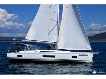 Sailboat Luna charter rental in Italy | Yacht4Less