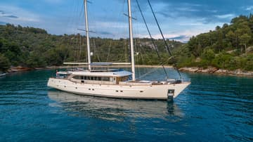 Motorboat Navilux charter rental in Croatia | Yacht4Less