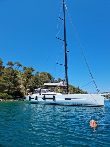 Sailboat Bahia Feliz V charter rental in Croatia | Yacht4Less