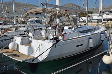 Sailboat Beaujolais charter rental in Croatia | Yacht4Less