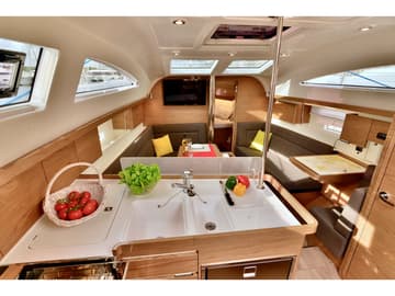 Sailboat Marco Polo available for yacht charter in Croatia | Yacht4Less