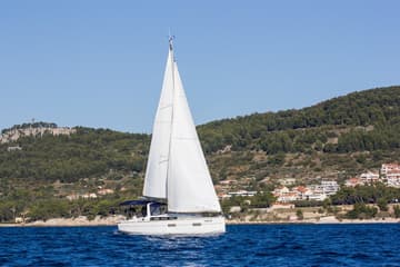 Sailboat Arsen available for yacht charter in Croatia | Yacht4Less