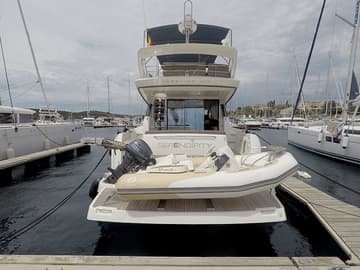 Motorboat Serendipity charter rental in Croatia | Yacht4Less