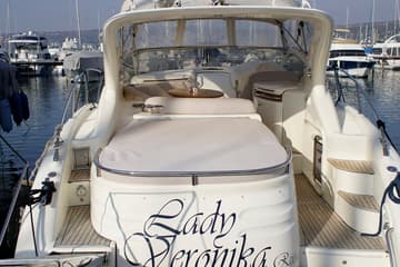 Motorboat Lady Veronika available for yacht charter in Croatia | Yacht4Less