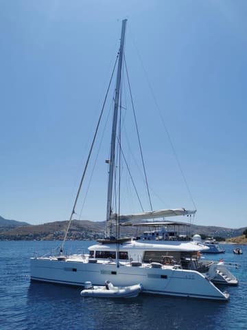Best Price for a Catamaran Camaron rental in Turkey | Yacht4Less