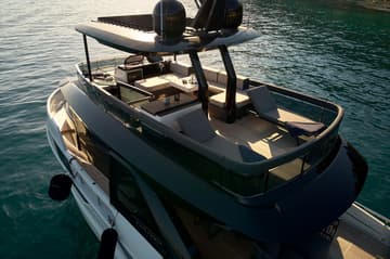 Best Price for a Motorboat Blue Moon rental in Croatia | Yacht4Less