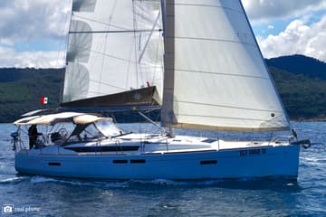 Best Price for a Sailboat Azzurra rental in Italy | Yacht4Less