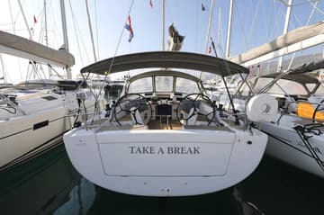 Sailboat take a break charter rental in Croatia | Yacht4Less