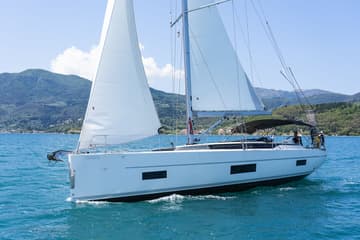 Best Price for a Sailboat Dawn rental in Greece | Yacht4Less
