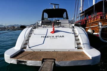 Luxury Yacht Maeva Star charter rental in Italy | Yacht4Less