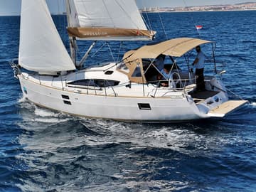 Sailboat Lyra charter rental in Croatia | Yacht4Less
