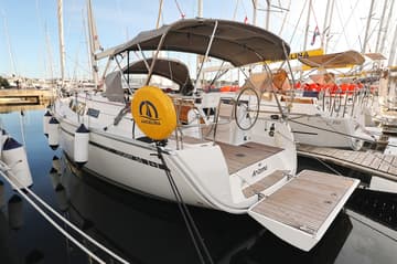 Sailboat Arizona available for yacht charter in Croatia | Yacht4Less