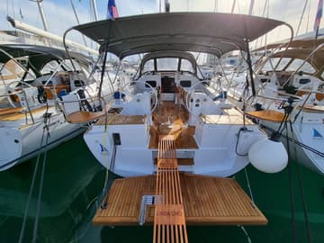 Sailboat Linea Uno available for yacht charter in Croatia | Yacht4Less