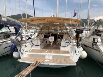 Sailboat Medoc available for yacht charter in Croatia | Yacht4Less