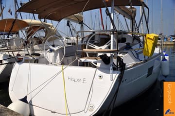 Best Price for a Sailboat Hope E. rental in Slovenia | Yacht4Less