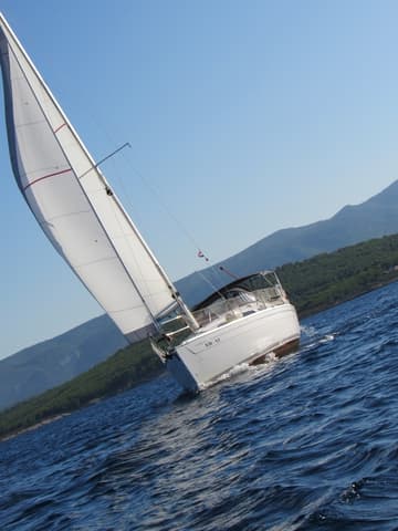 Sailboat Jelsa available for yacht charter in Croatia | Yacht4Less