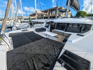 Catamaran Invictus available for yacht charter in Bahamas | Yacht4Less