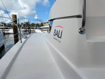 Best Price for a Catamaran Invictus rental in Bahamas | Yacht4Less