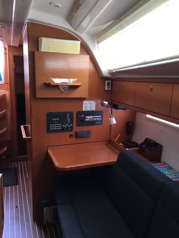 Sailboat Mimi available for yacht charter in Croatia | Yacht4Less