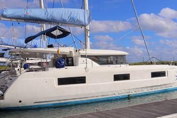 Best Price for a Catamaran La Badine rental in BVI | Yacht4Less