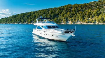 Luxury Yacht Happy3 available for yacht charter in Croatia | Yacht4Less