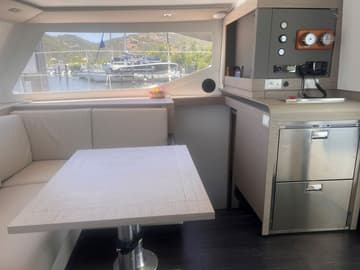 Catamaran QUARDA JEEPI available for yacht charter in BVI | Yacht4Less