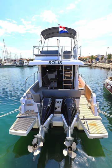 Best Price for a Motorboat Solis rental in Croatia | Yacht4Less