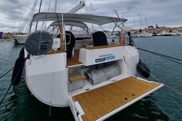 Sailboat Nosanida charter rental in Croatia | Yacht4Less