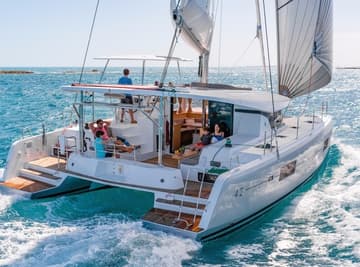 Catamaran MAGJAP available for yacht charter in Italy | Yacht4Less
