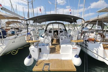 Sailboat Valata charter rental in Croatia | Yacht4Less