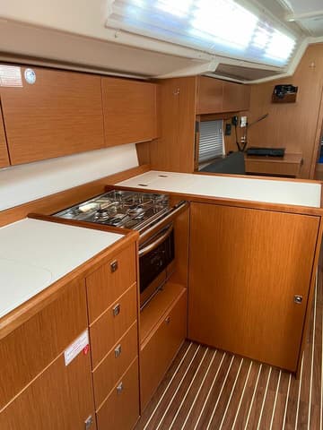 Sailboat La Vela available for yacht charter in Croatia | Yacht4Less