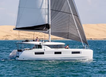 Catamaran TIGRE charter rental in BVI | Yacht4Less