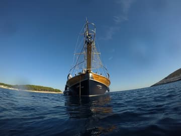 Best Price for a Gulet Larus rental in Croatia | Yacht4Less