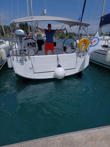 Best Price for a Sailboat Aloha rental in Greece | Yacht4Less
