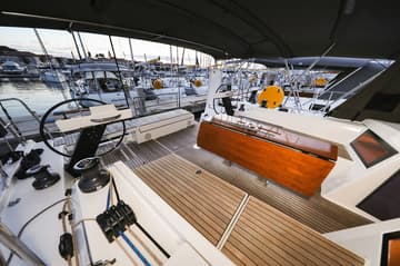 Sailboat L'Albatros available for yacht charter in Croatia | Yacht4Less
